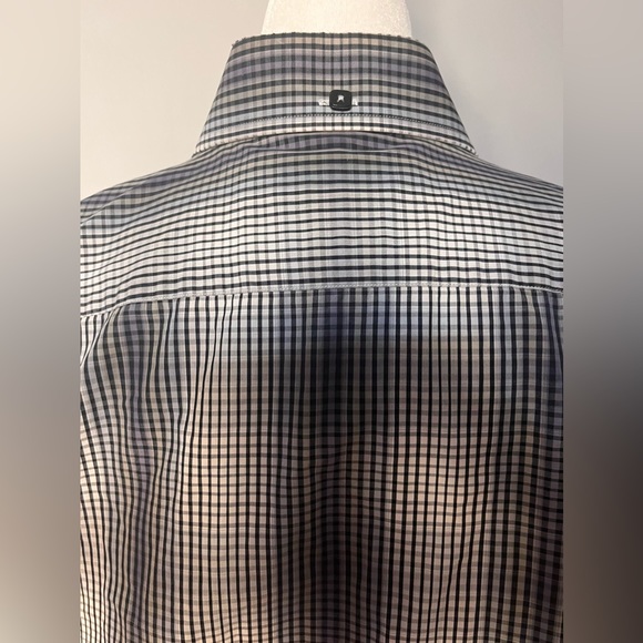 NWOT BLU by poferilo Mens Dress Shirt w/ Cool Buttons/Lots of Style!! - Picture 9 of 12